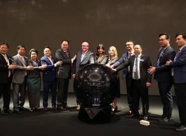 H.E. Lork Chumteav Keo Maly is invited as guest of honoured to participate the World Currency Technology Forum held in Hong Kong, China,